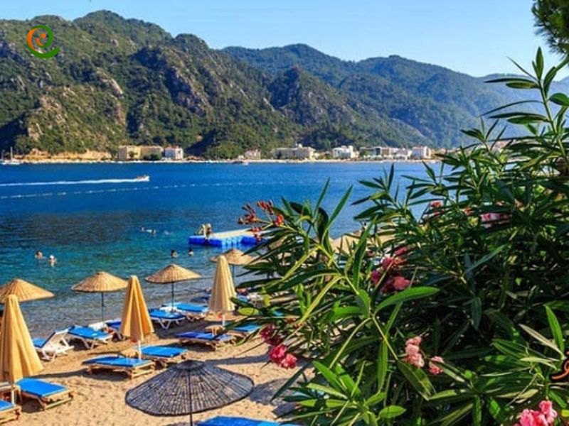 ساحل مارماریس یکی از سواحل زیبای کشور ترکیه محسوب می‌شود که درباره آن در دکوول بخوانید.